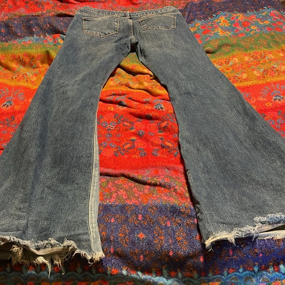 RARE Free People Color Block Two Tone Frayed distressed super flare jeans - Picture 7 of 9